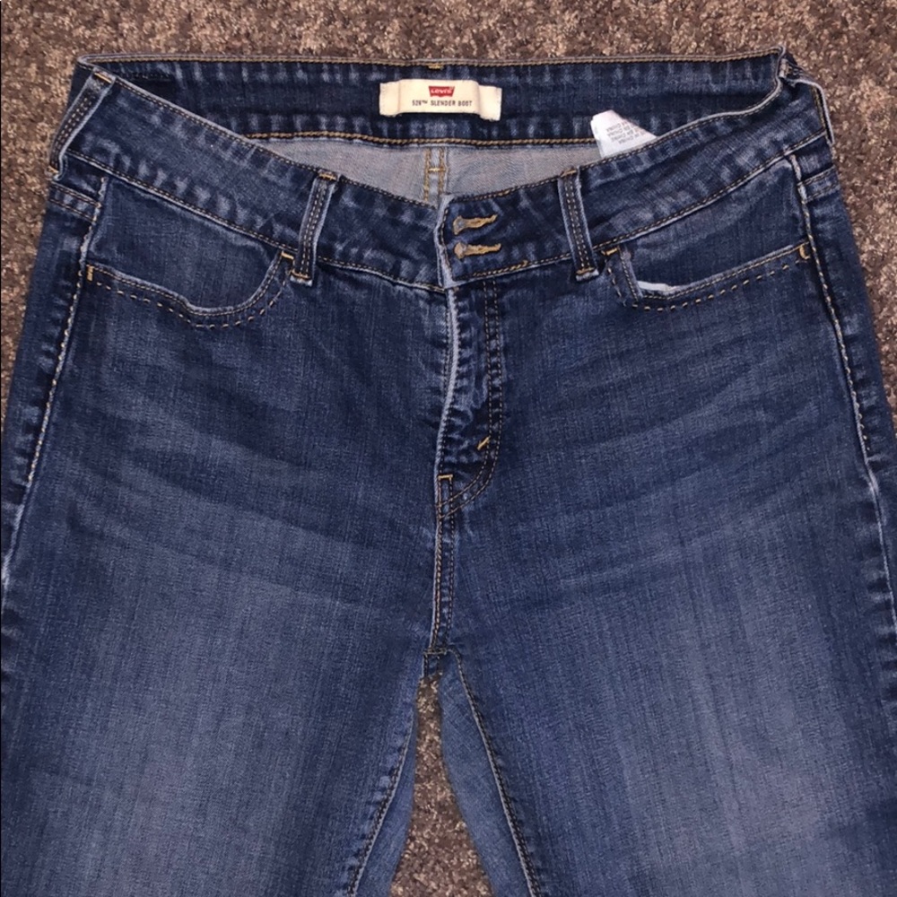 Boot cut Levi’s clean 🧽